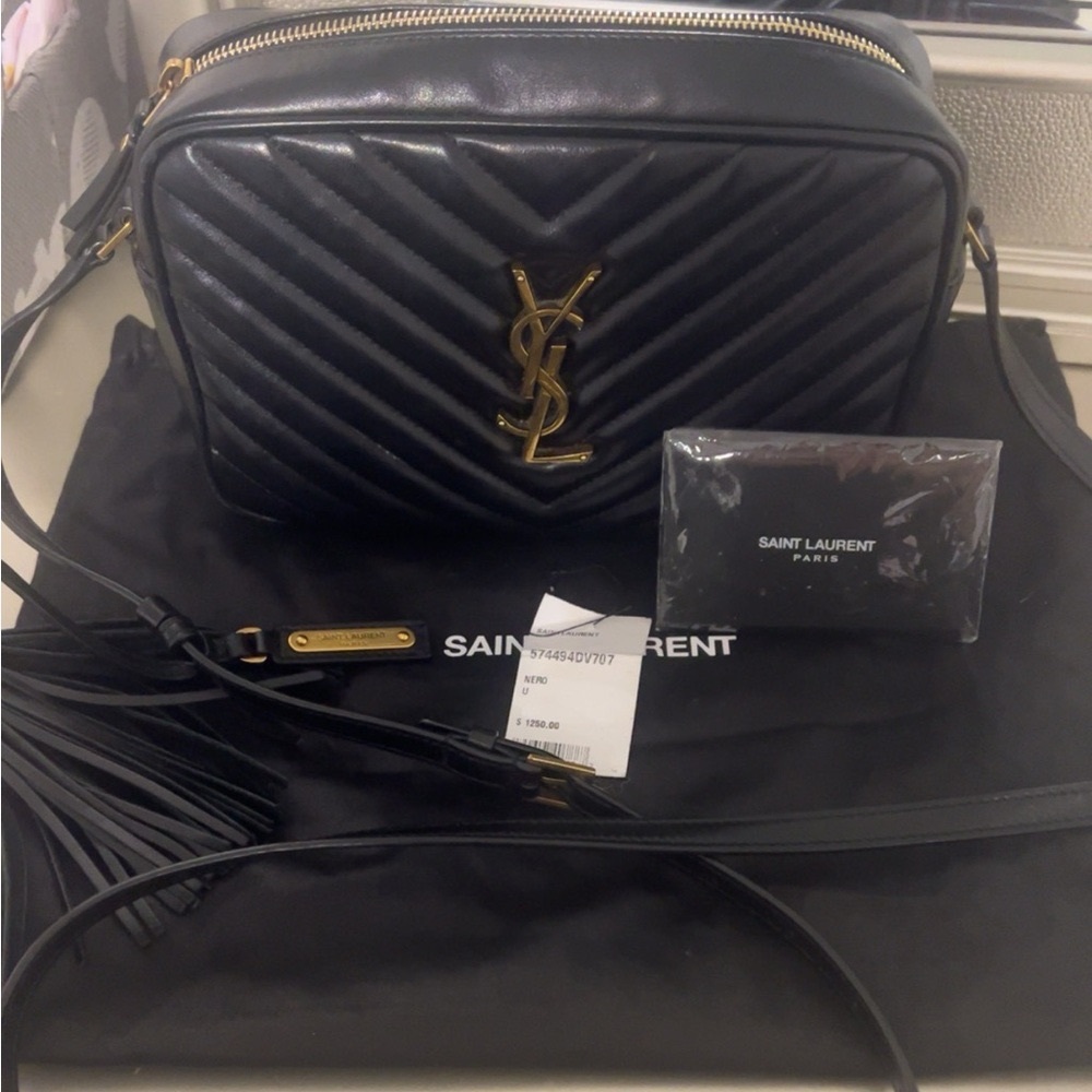 Saint Laurent Lou Matelasse leather camera bag!